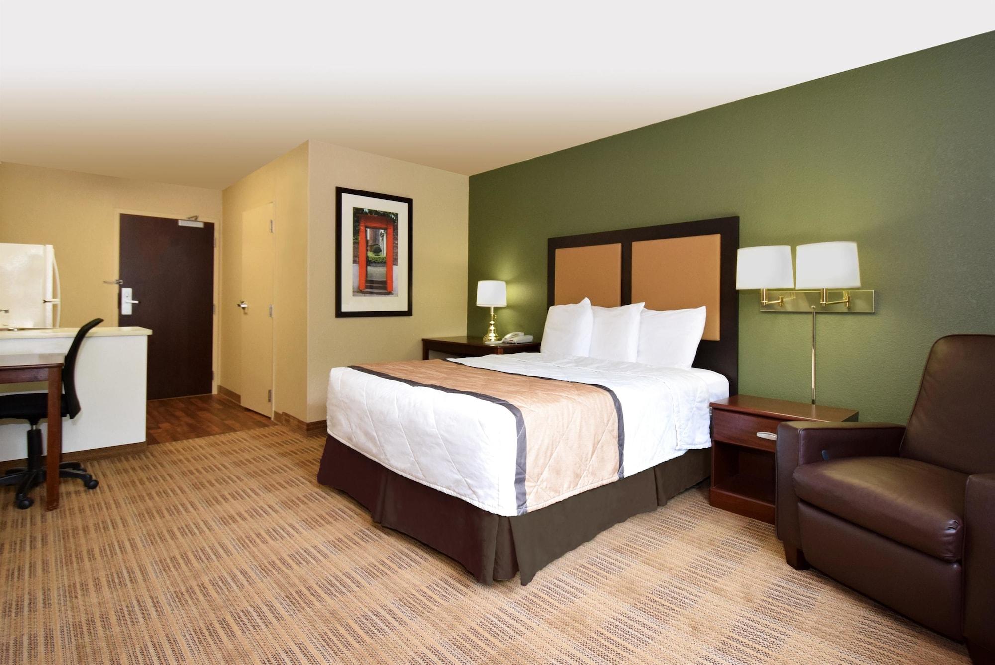 Extended America - - Franklin Hotel