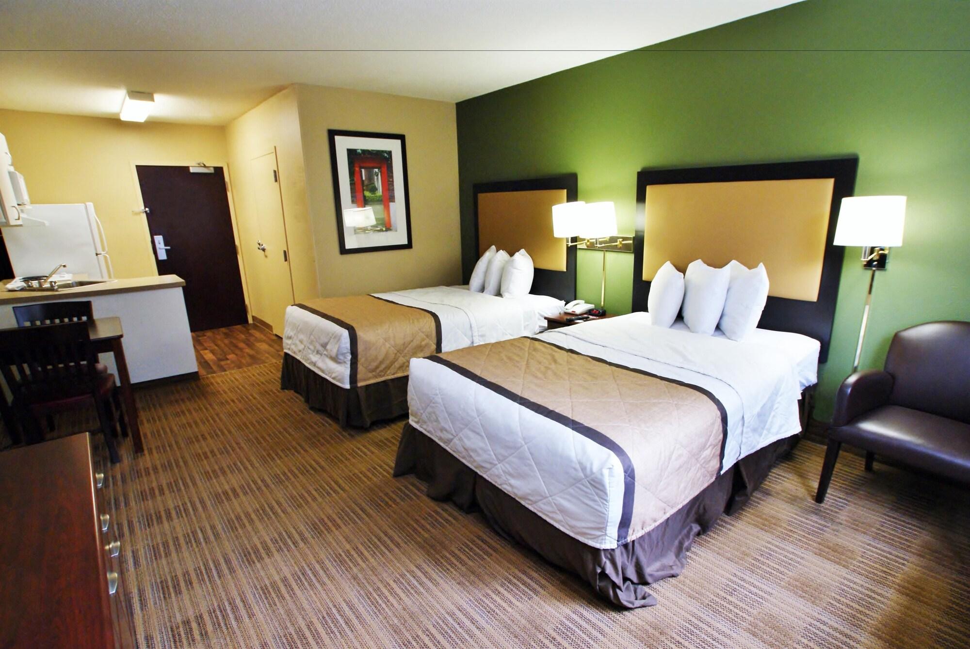 Extended America - - Franklin Hotel Somerset