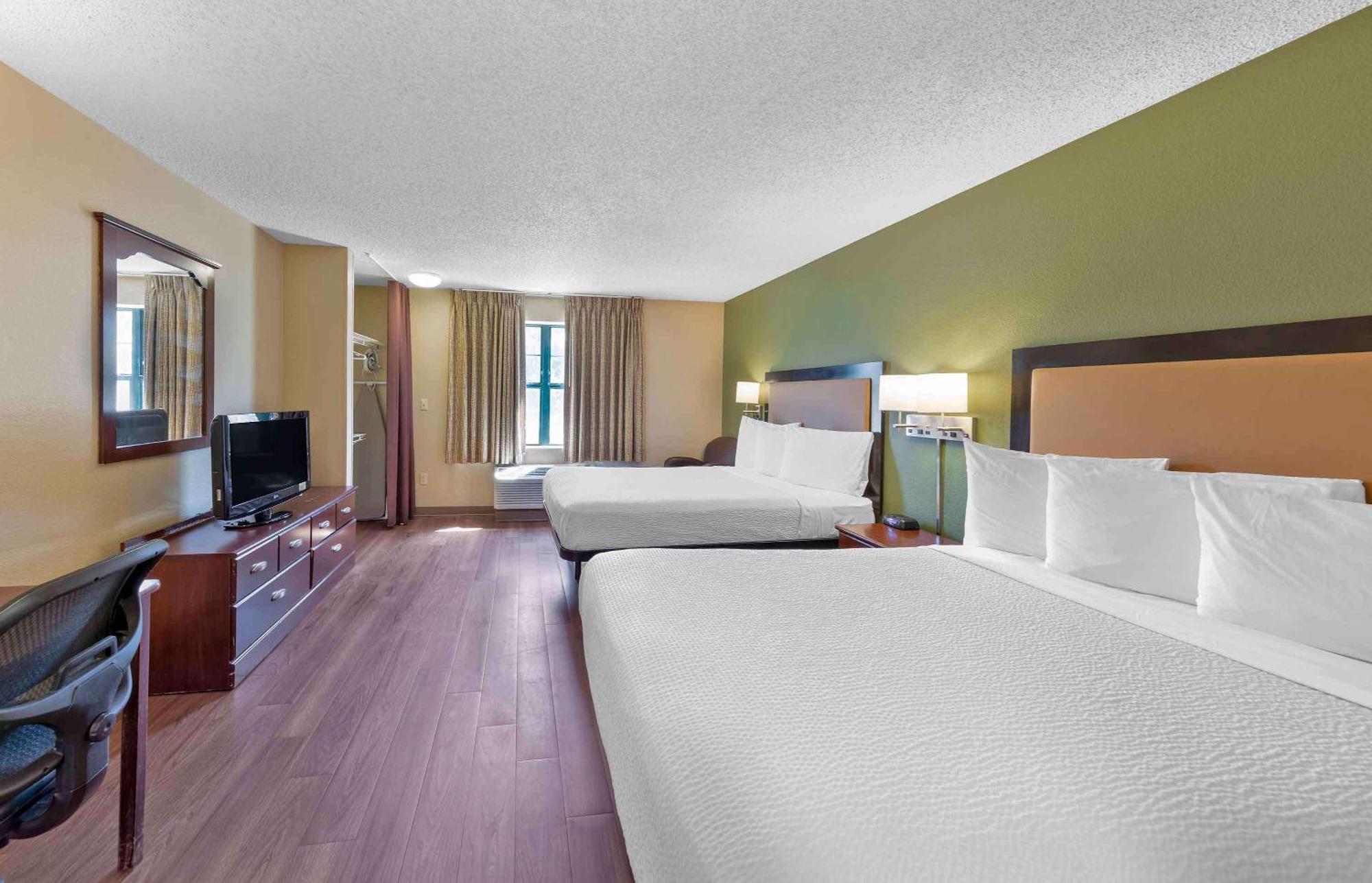 Extended America - - Franklin Hotel 2*